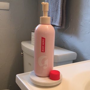 Glossier Body Hero Daily Oil Wash